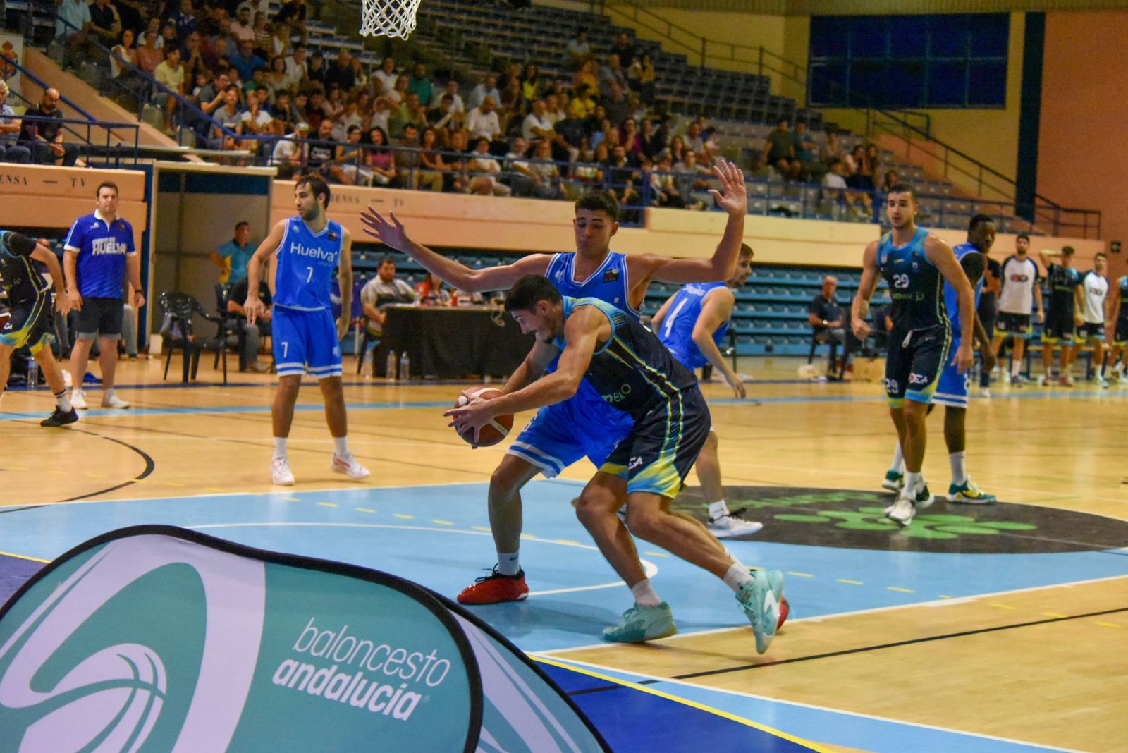 Las fotos del Udea - Ciudad de Huelva de la Copa Diputación de baloncesto