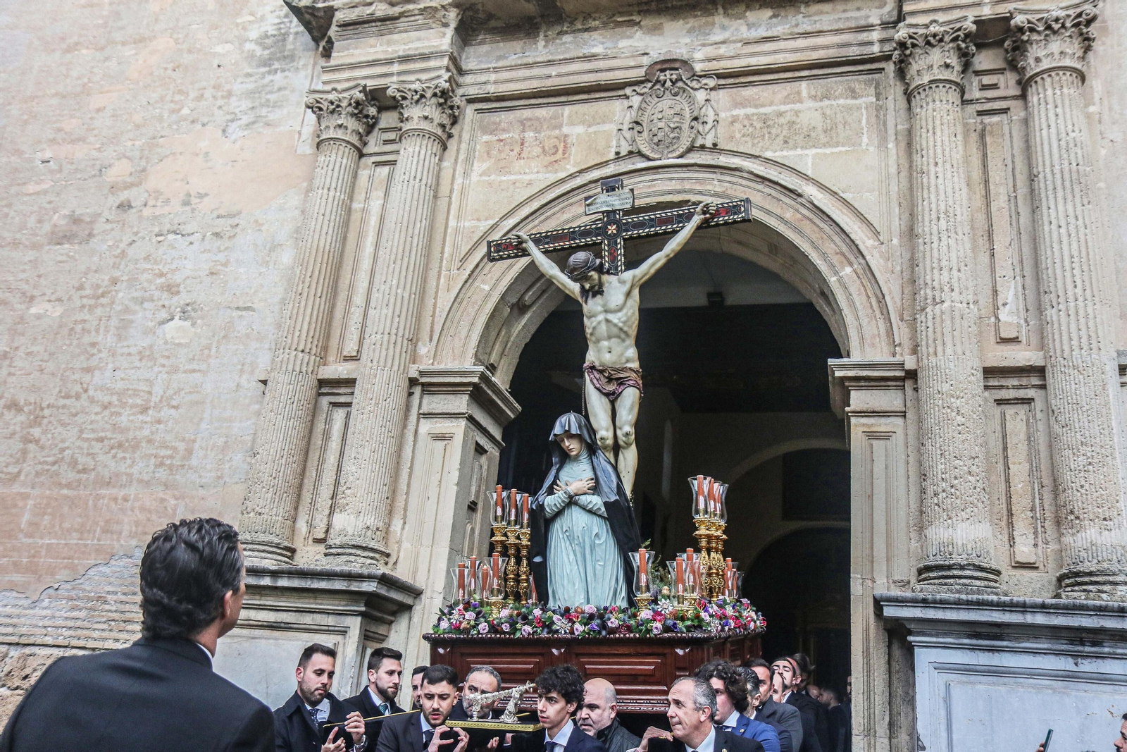 Fotogalería | El vía crucis de las cofradías de Granada en imágenes