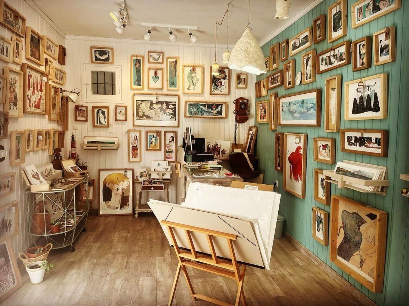 La tienda de Neila Pascual en la Plaza de Oviedo de Tarifa.