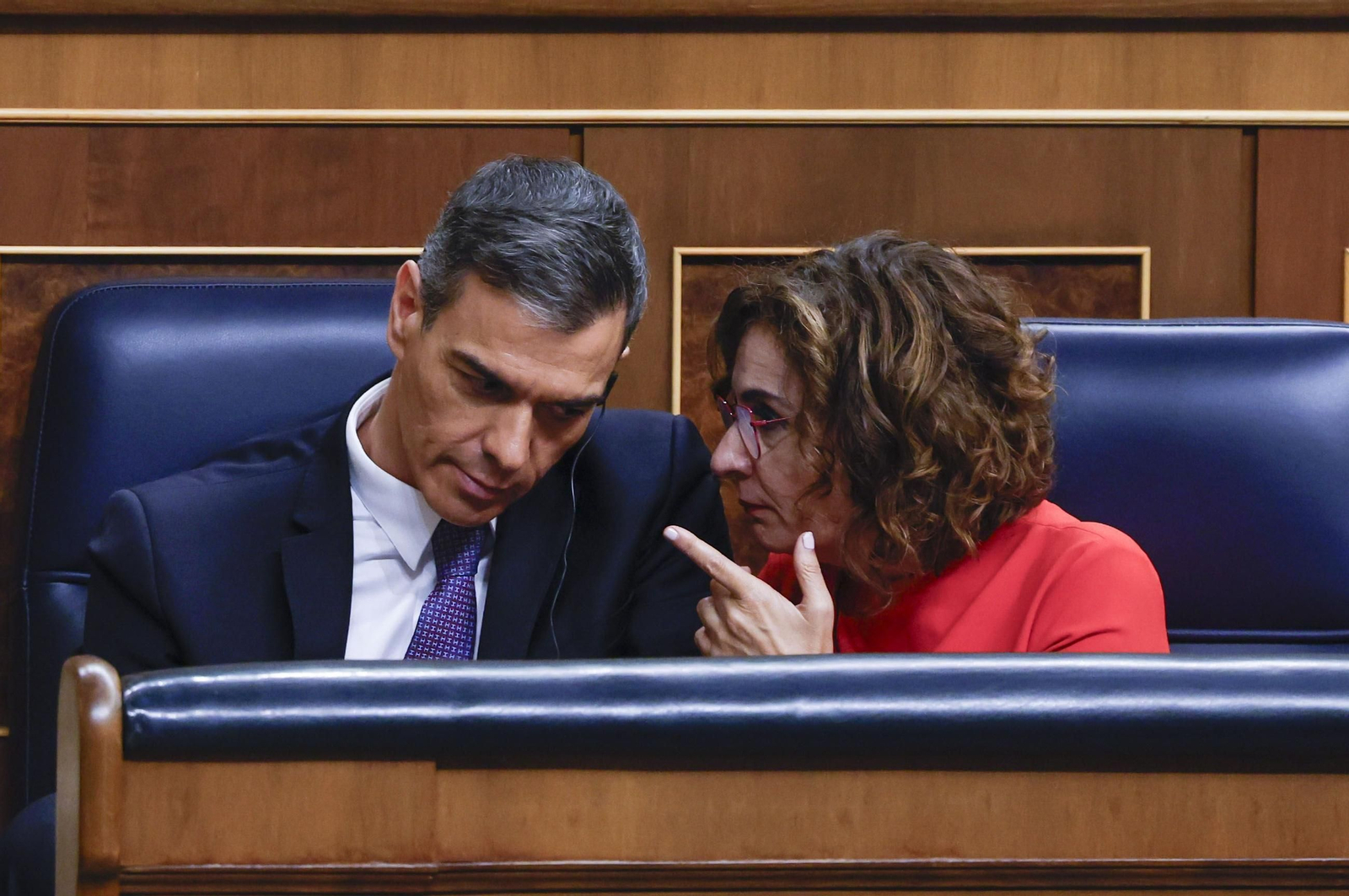 Pedro Sánchez y María Jesús Montero, en una imagen reciente en el Congreso de los Diputados.