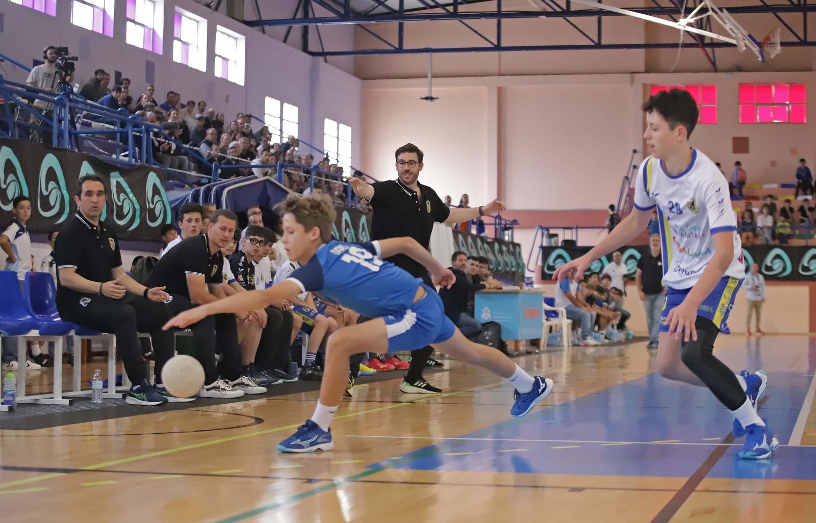 El Romeral de Málaga, campeón del Andaluz infantil masculino de balonmano de La Línea