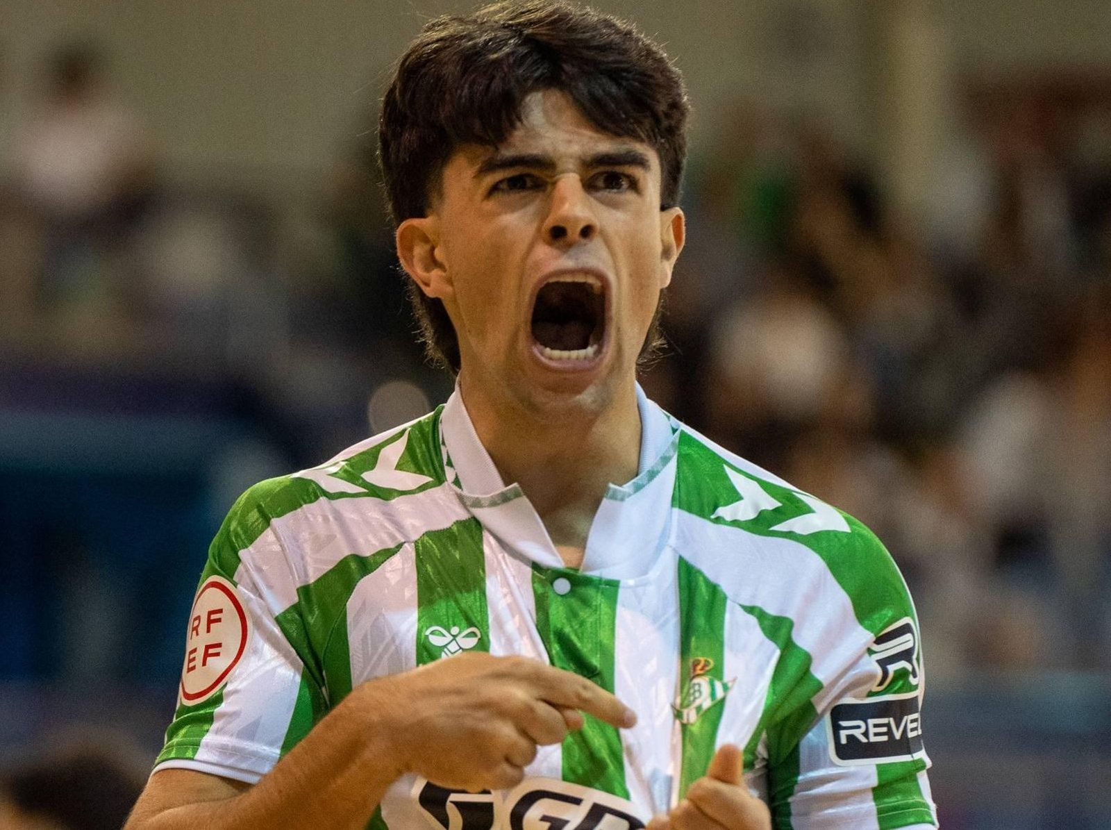 Pablo Otero celebra un gol