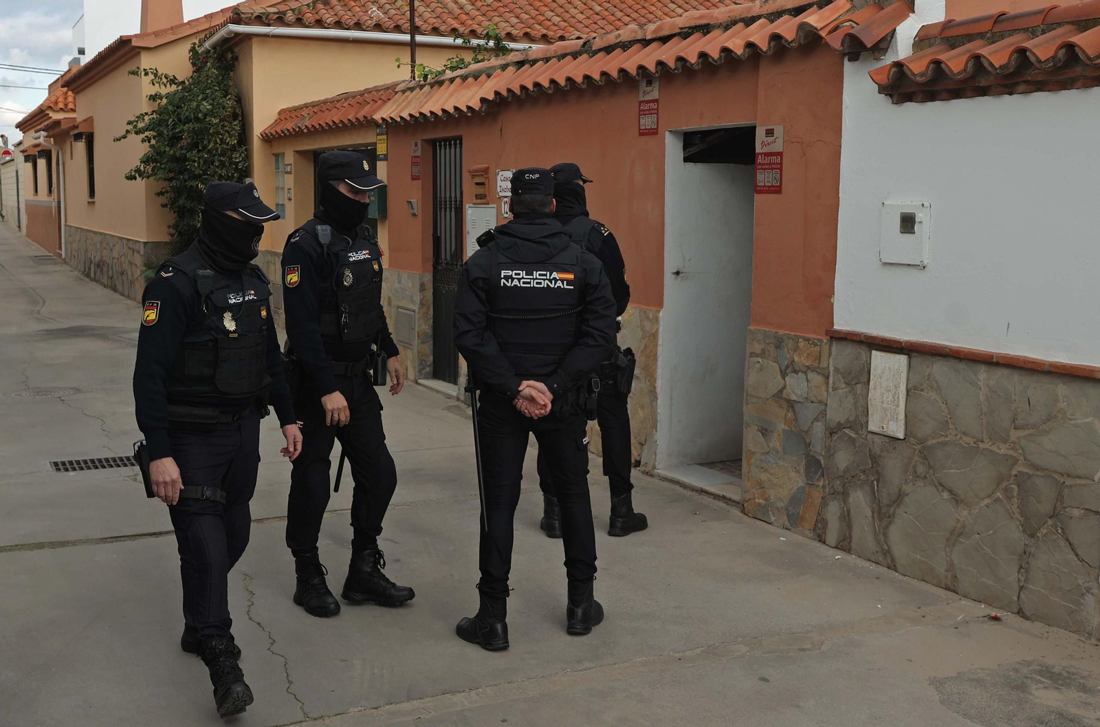 Fotos del desahucio ejecutado en la barriada de El Rinconcillo en Algeciras