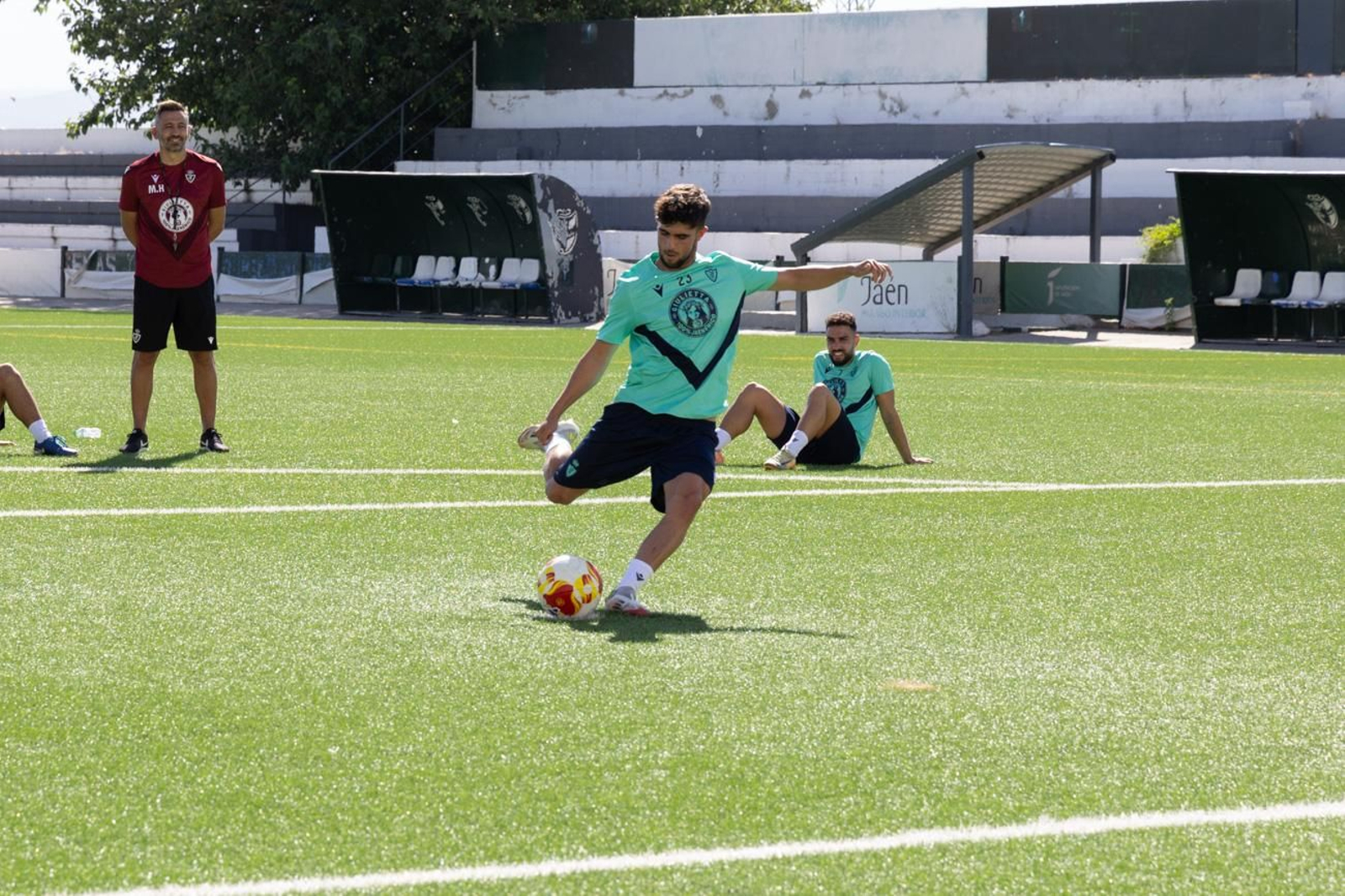 El primer entrenamiento del Real Jaén de la temporada 2025-26