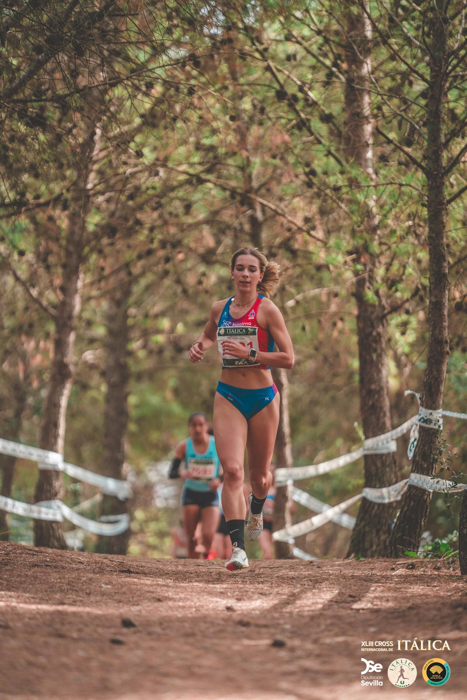 Búscate en las fotos del Cross de Itálica 2025 | 4