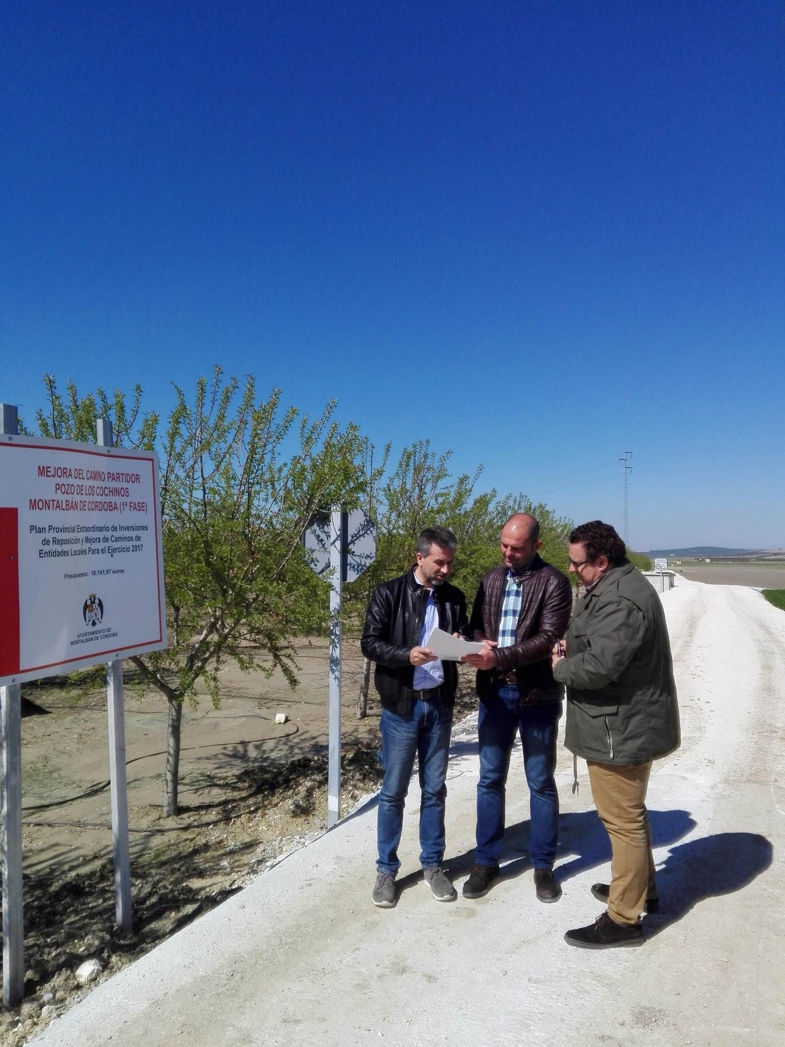 Entrega de un camino en el término municipal de Montalbán.