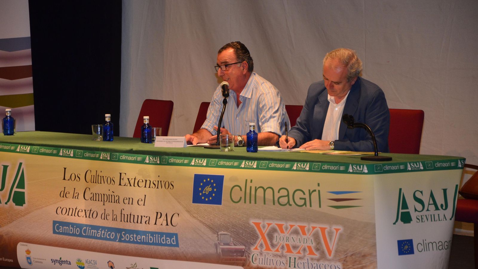 José Vázquez, durante su ponencia.