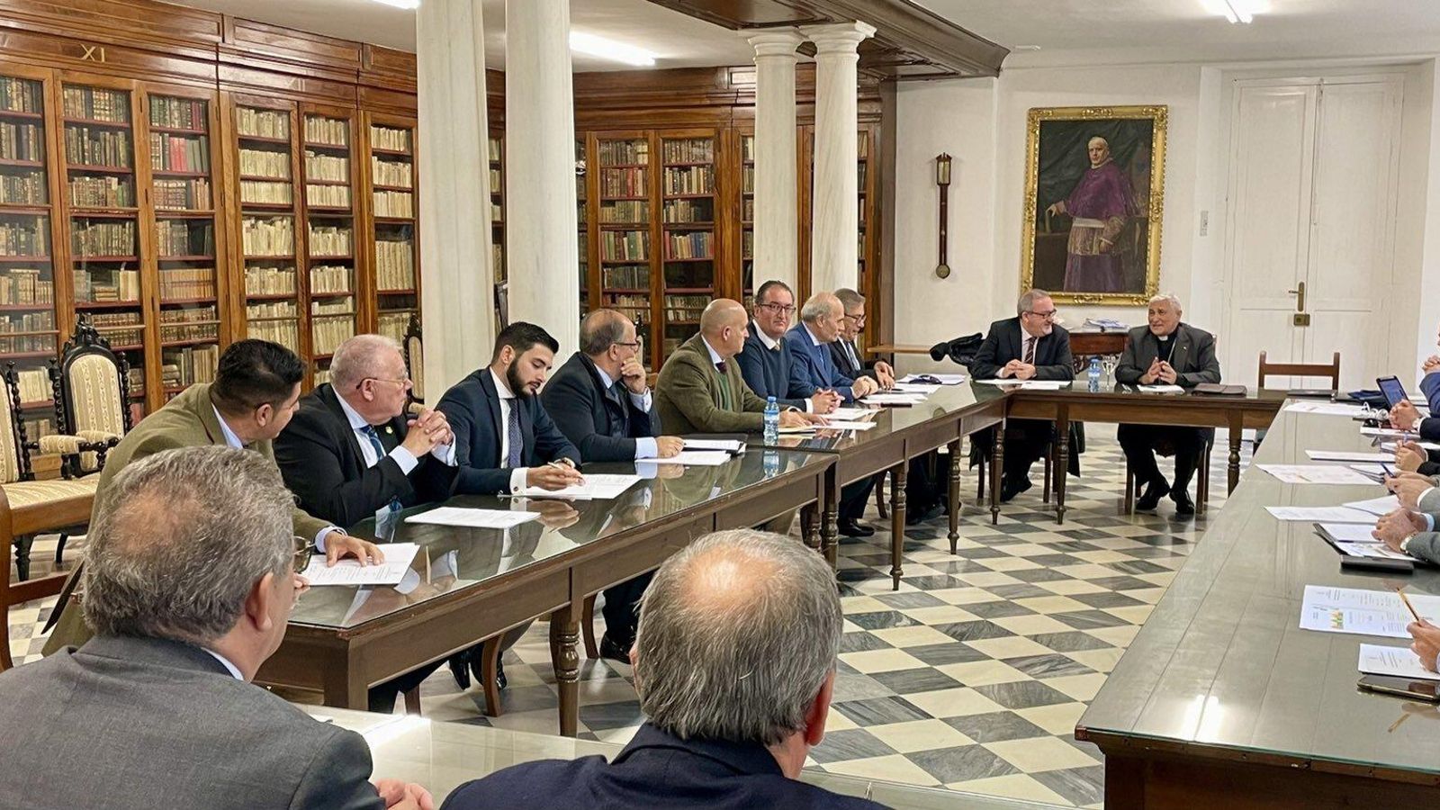 Reunión de la permanente de la nueva Delegación Diocesana de Hermandades, en el Seminario Diocesano.