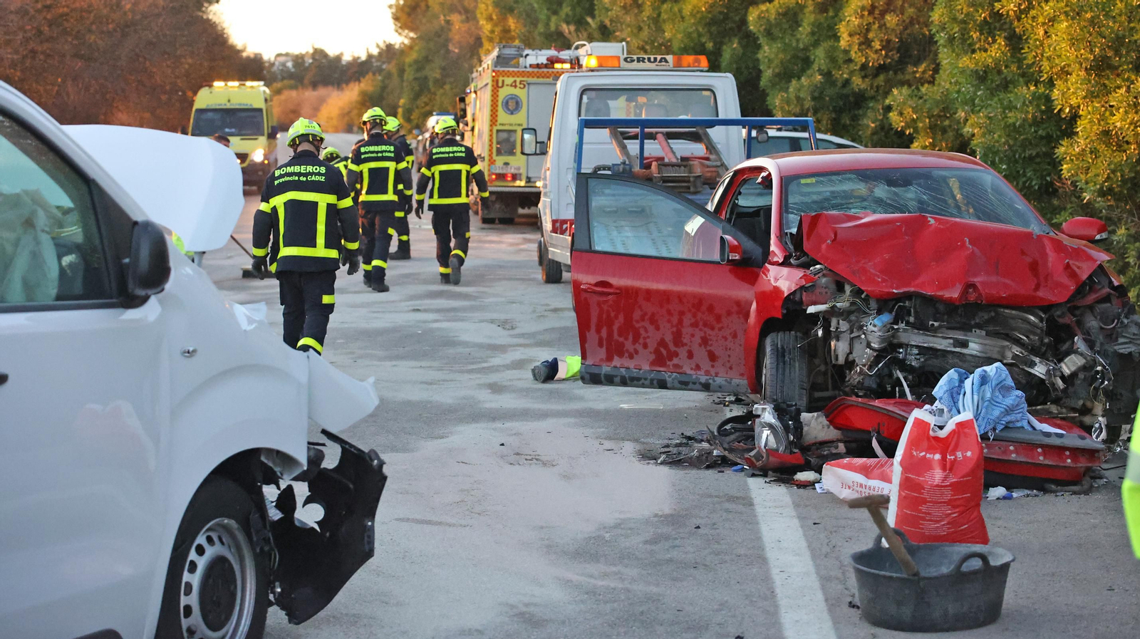 Grave accidente de tráfico en la carretera de Cartuja en Jerez