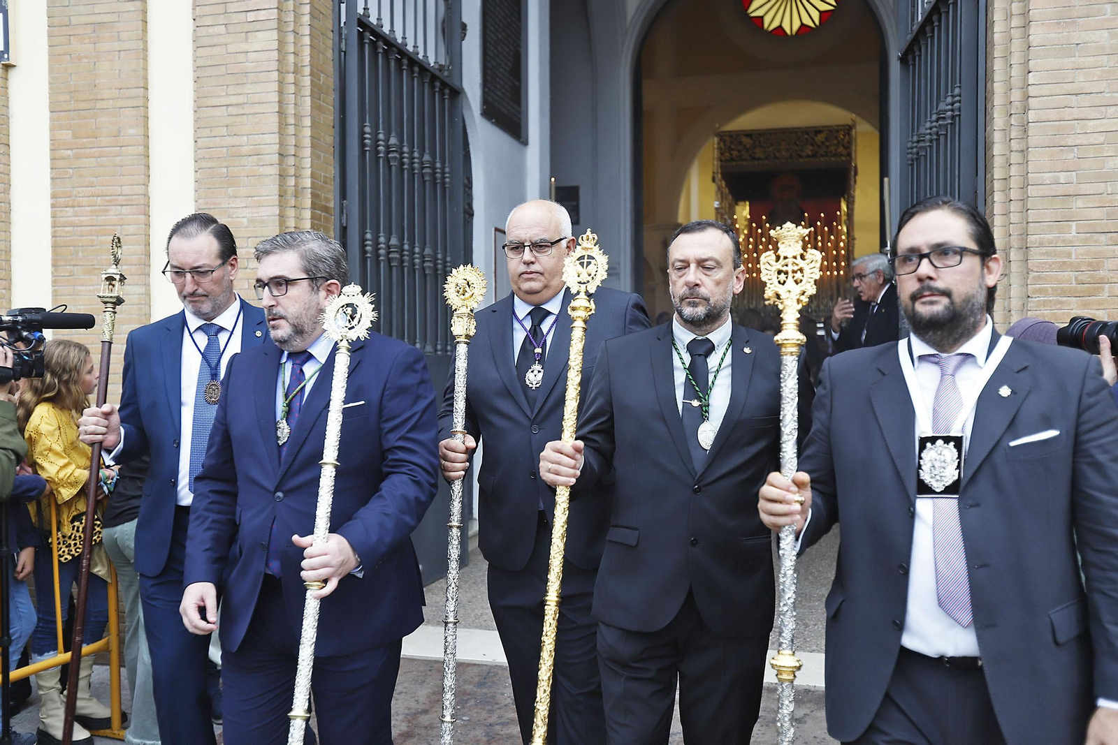 Imágenes de la salida extraordinaria de la Virgen del Rocío y Esperanza