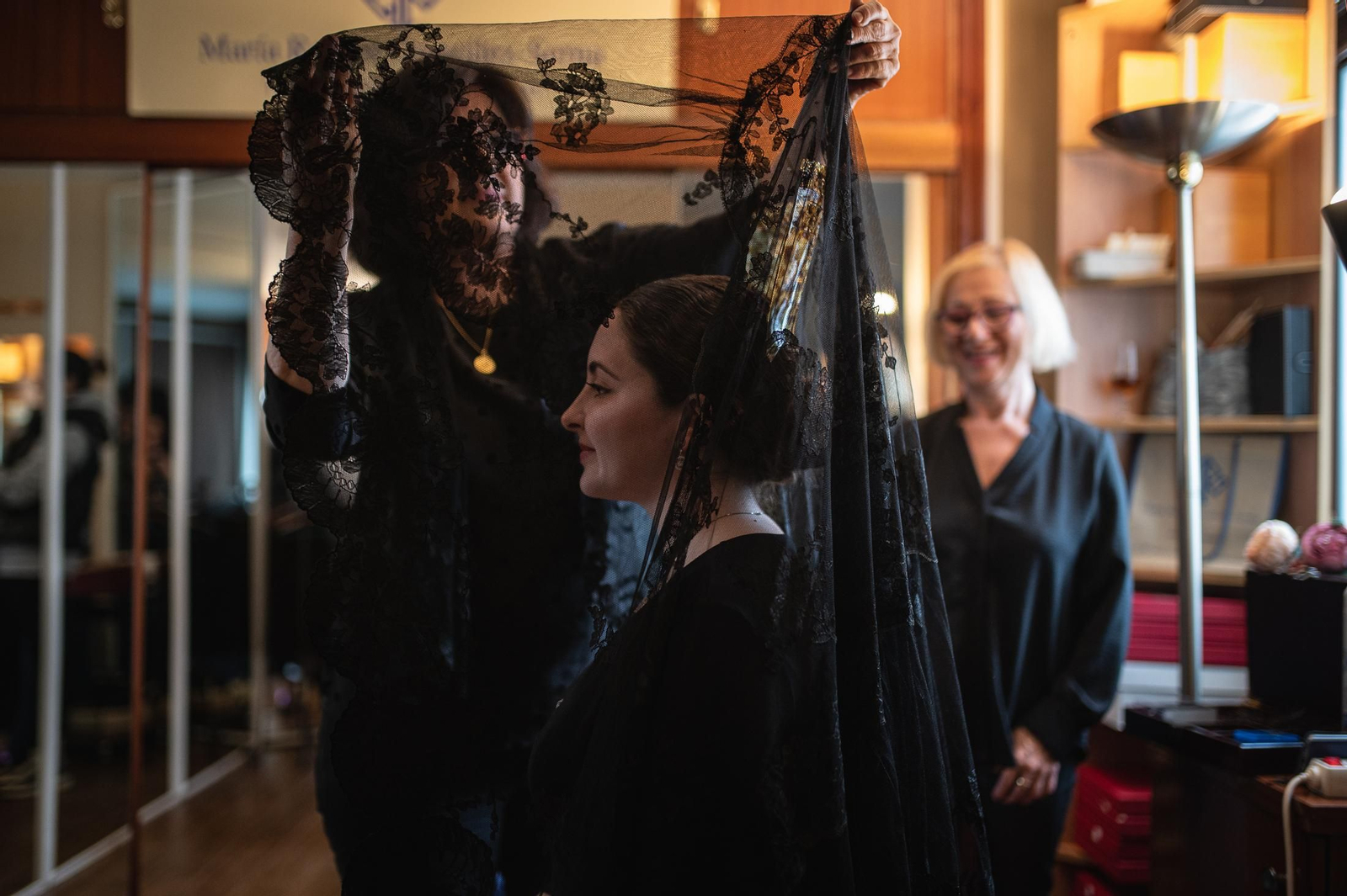 Las imágenes del taller de costura de María Ramos