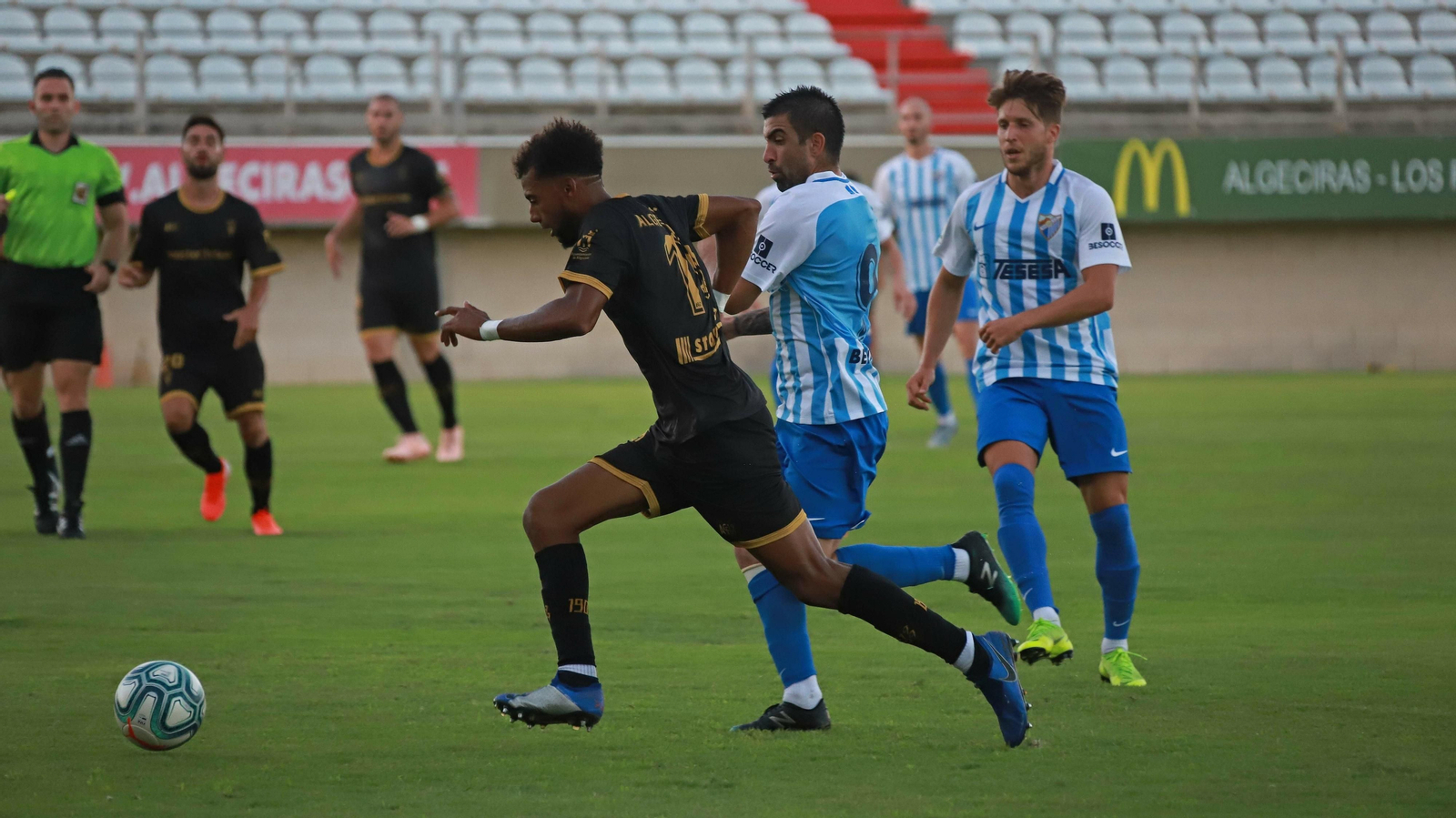 Las mejores fotos del Algeciras CF - Málaga CF