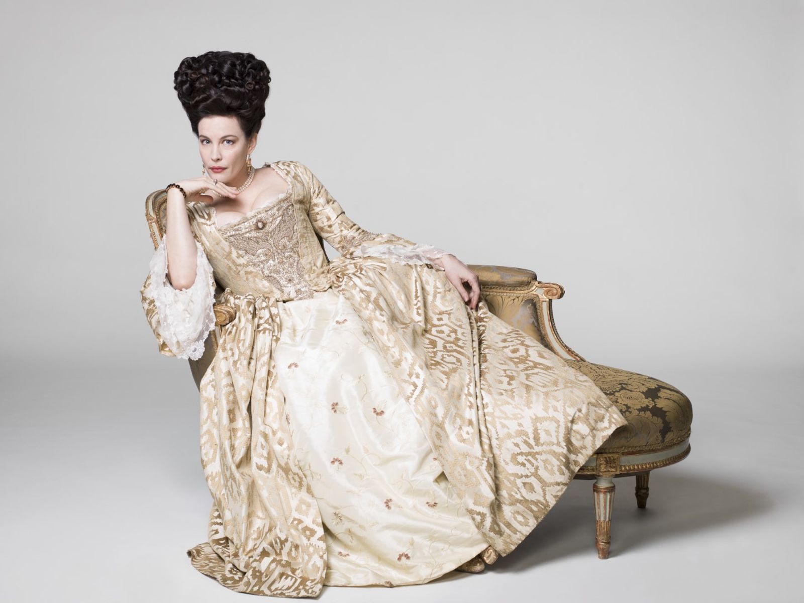 Liv Tyler como su dama distinguida en 'Harlots: Cortesanas'