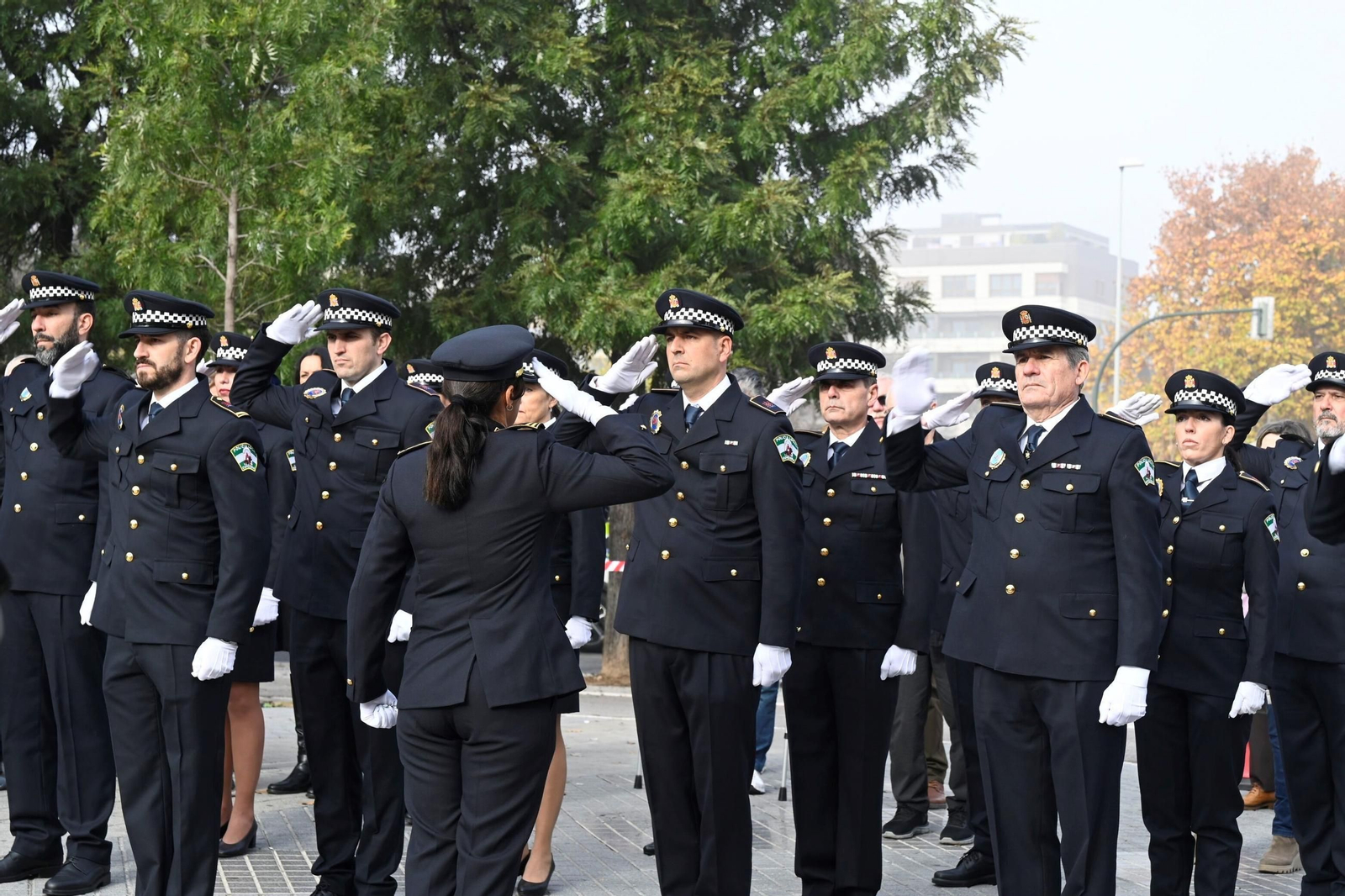 El emotivo homenaje a las agentes de la Policía Local asesinadas, Marisol y Mari Ángeles, en imágenes