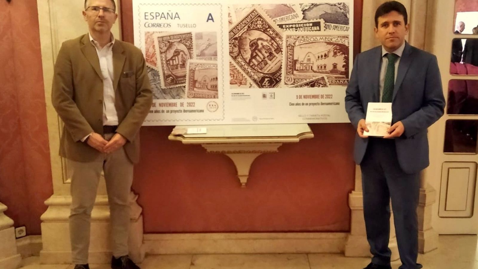 Presentación del tarjeta prefranqueada y un TuSello por el centenario del Real Decreto que convirtió la Exposición Hispanoamericana en Iberoamericana.