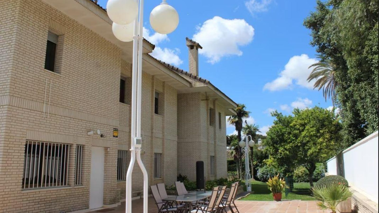 Chalet ubicado en la zona de La Canaleja.