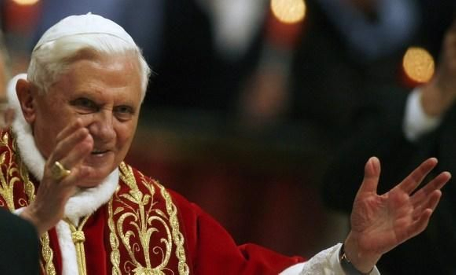 Benedicto XVI acepta la dimisión de un tercer obispo irlandés