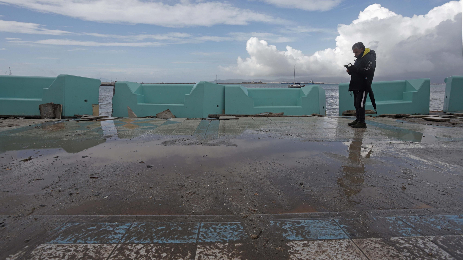 Fotos del paseo de Poniente tras el temporal