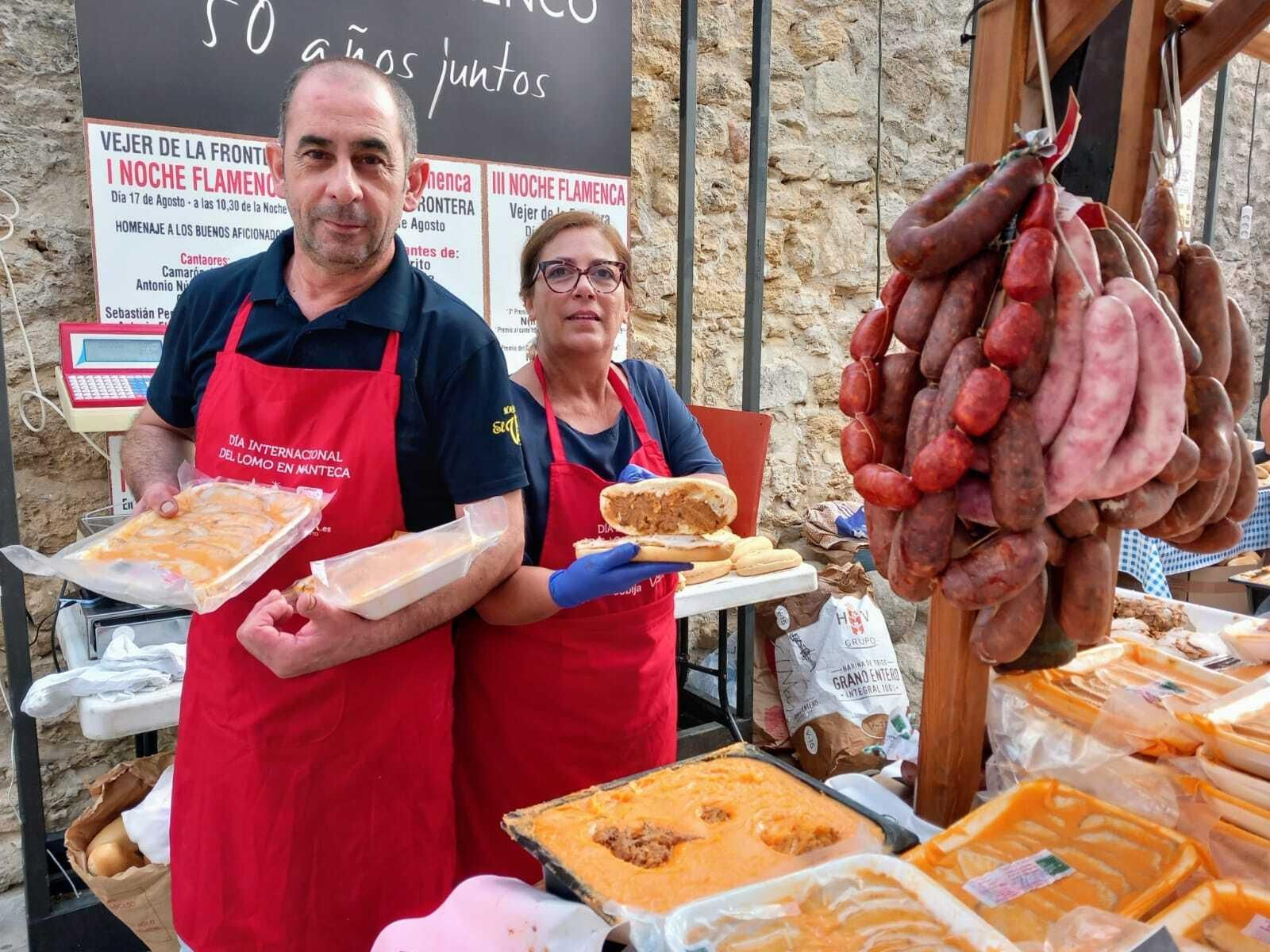 Las imágenes del Día de Lomo en manteca en Vejer: un sabroso plan en uno de los pueblos bonitos de Cádiz