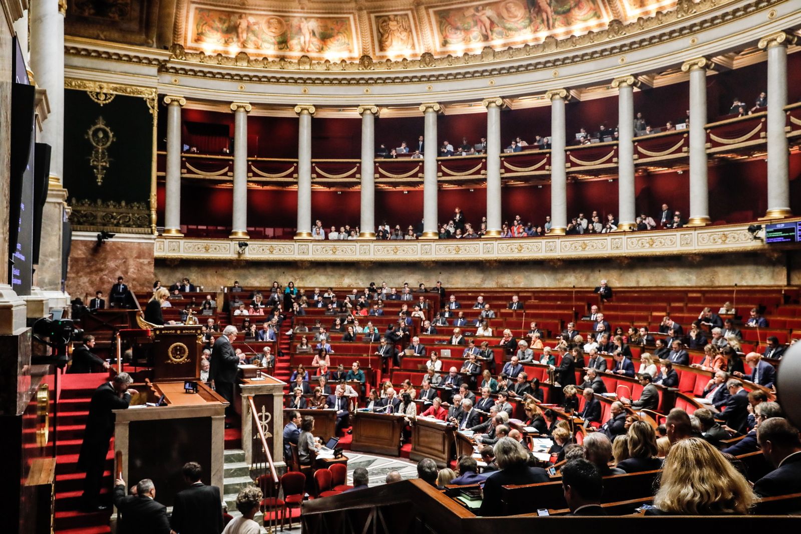 La Asamblea Nacional, durante el debate de las mociones de censura.