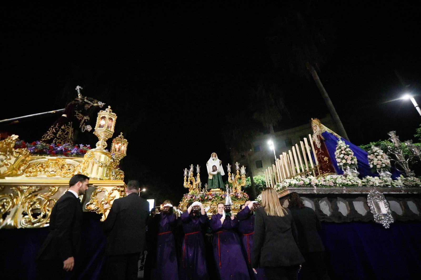 La procesión del Encuentro, en imágenes