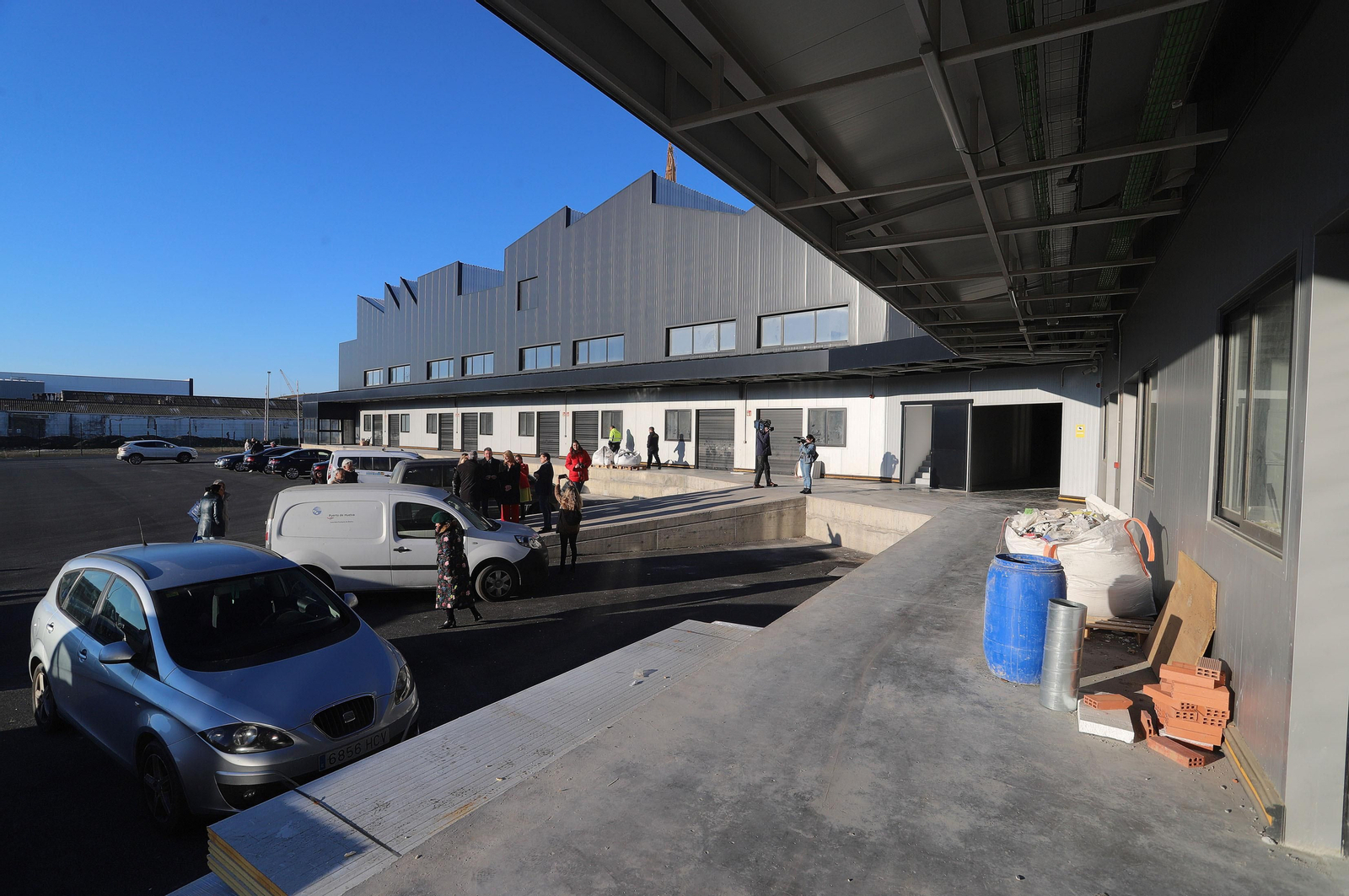 Imágenes de la visita a las instalaciones de la Ciudad del Marisco del Puerto de Huelva