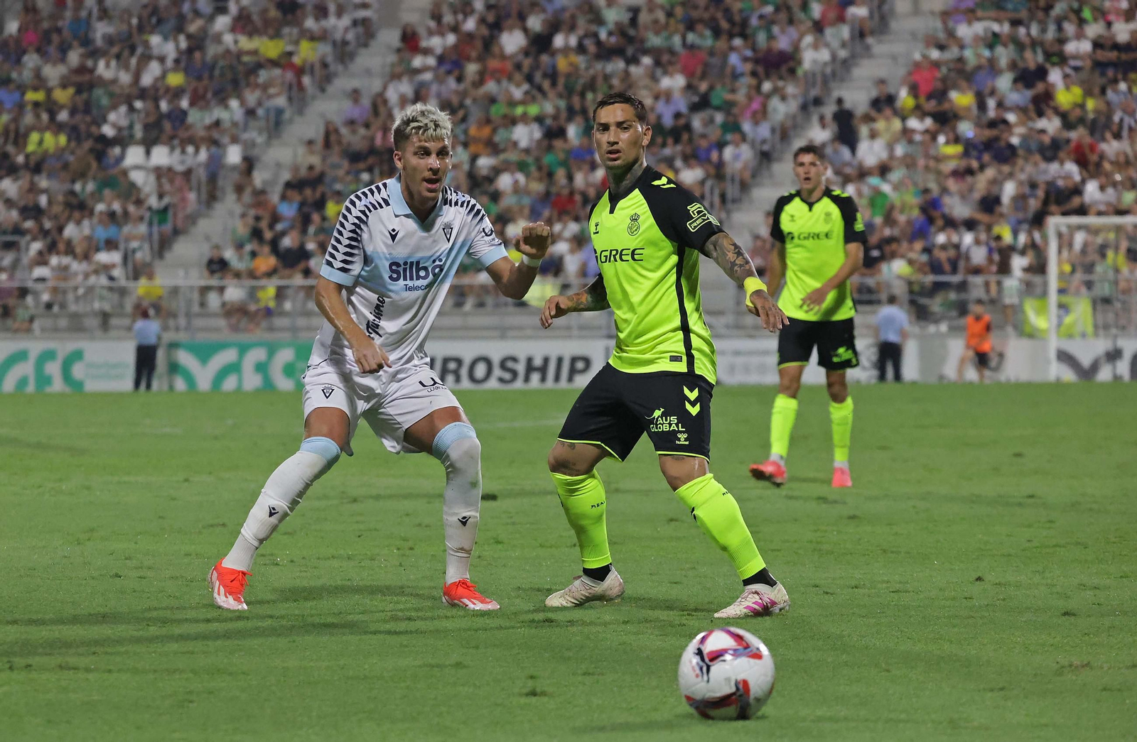 Las mejores fotos del Real Betis - Cádiz CF celebrado en el Ciudad de La Línea