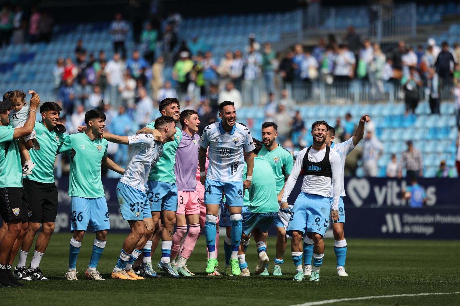 La fiesta final en La Rosaleda, en fotos