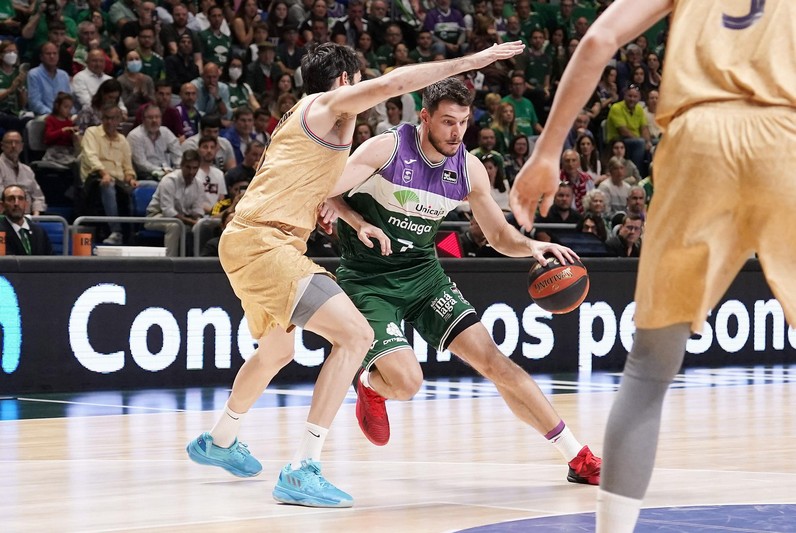 Barreiro, frente al Barça