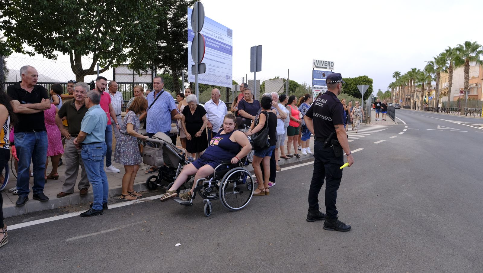 Imágenes de la inauguración del puente que une Huércal de Almería y Viator