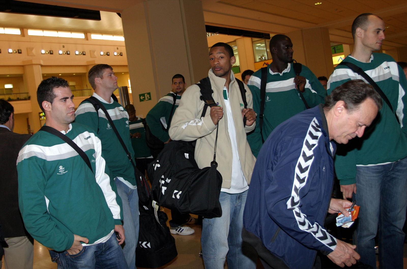La carrera de Carlos Cabezas, en fotos