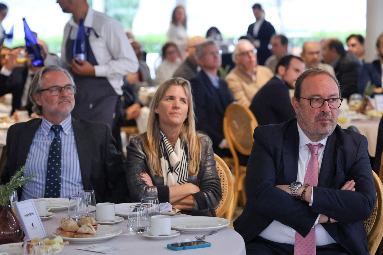 Las fotos que deja el desayuno-coloquio con el alcalde de Vélez-Málaga