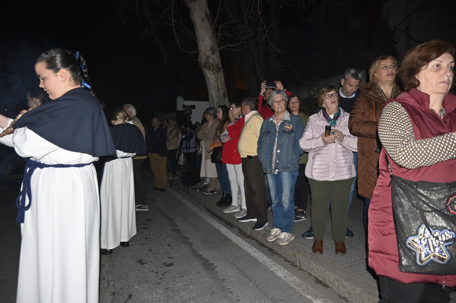 El Vía Crucis de la Semana Santa de Huelva, en imágenes