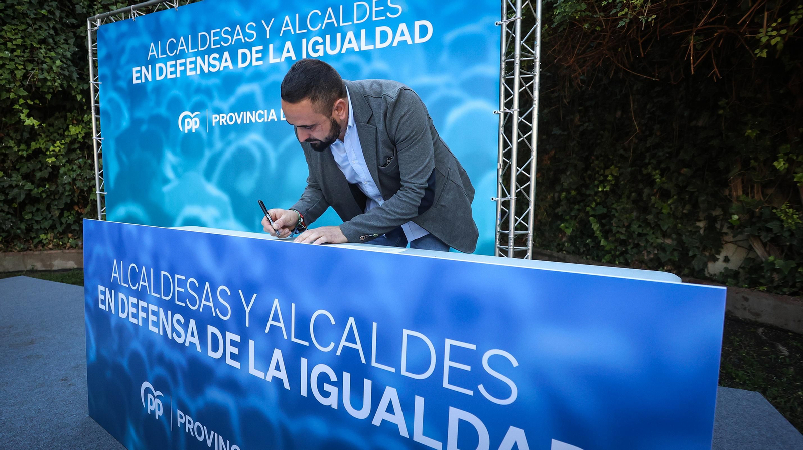 Alcaldesas y alcaldes del PP de la provincia en un acto en Jerez