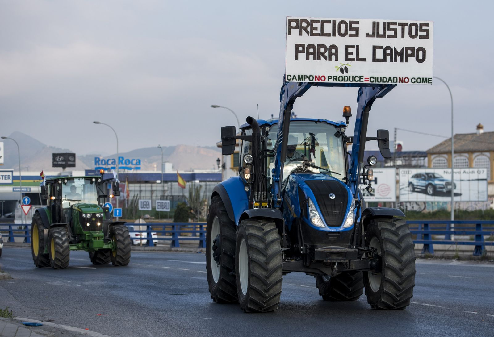 Curiosidades: las mejores fotos de la manifestación del campo en Granada