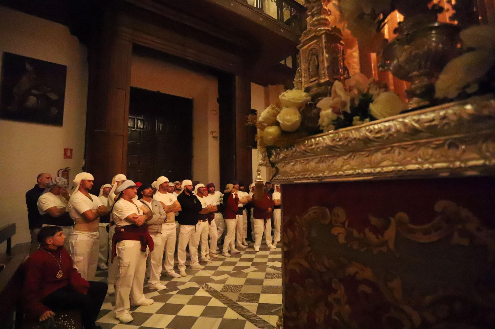 Fotos del Lunes Santo en Tarifa: El huerto y Nuestra Madre de Dios y del Rosario