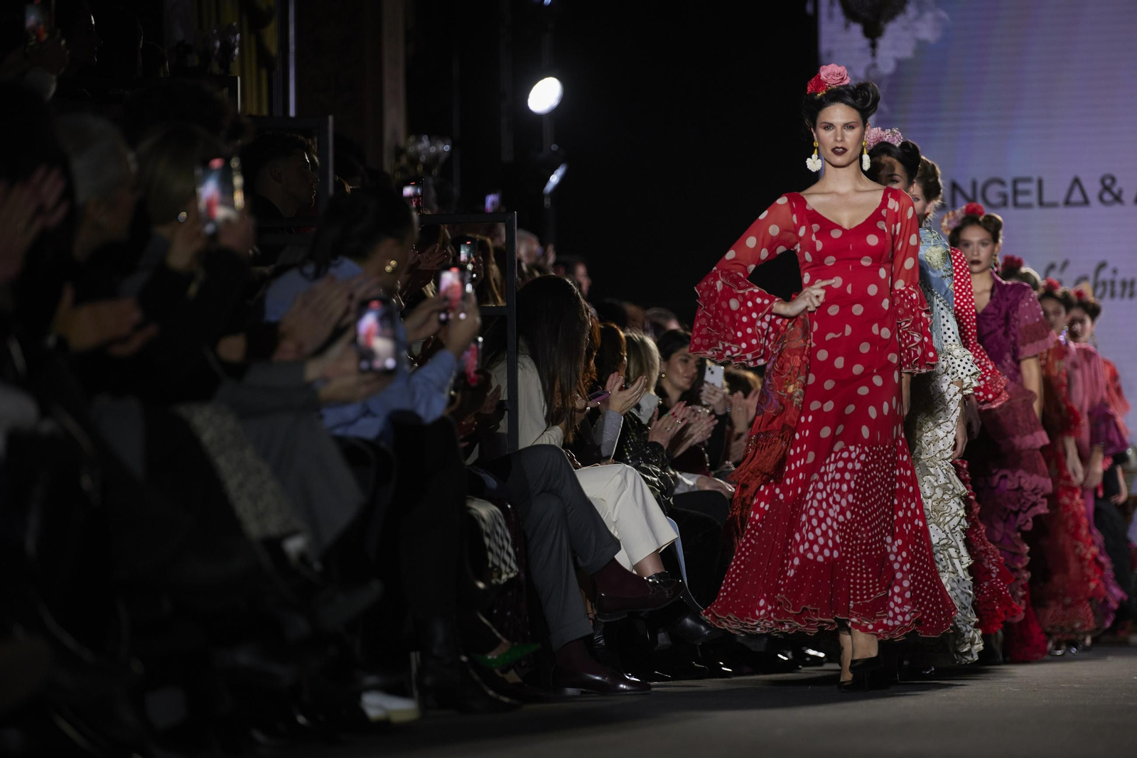 El desfile de Ángela y Adela en We Love Flamenco 2025, todas las fotos