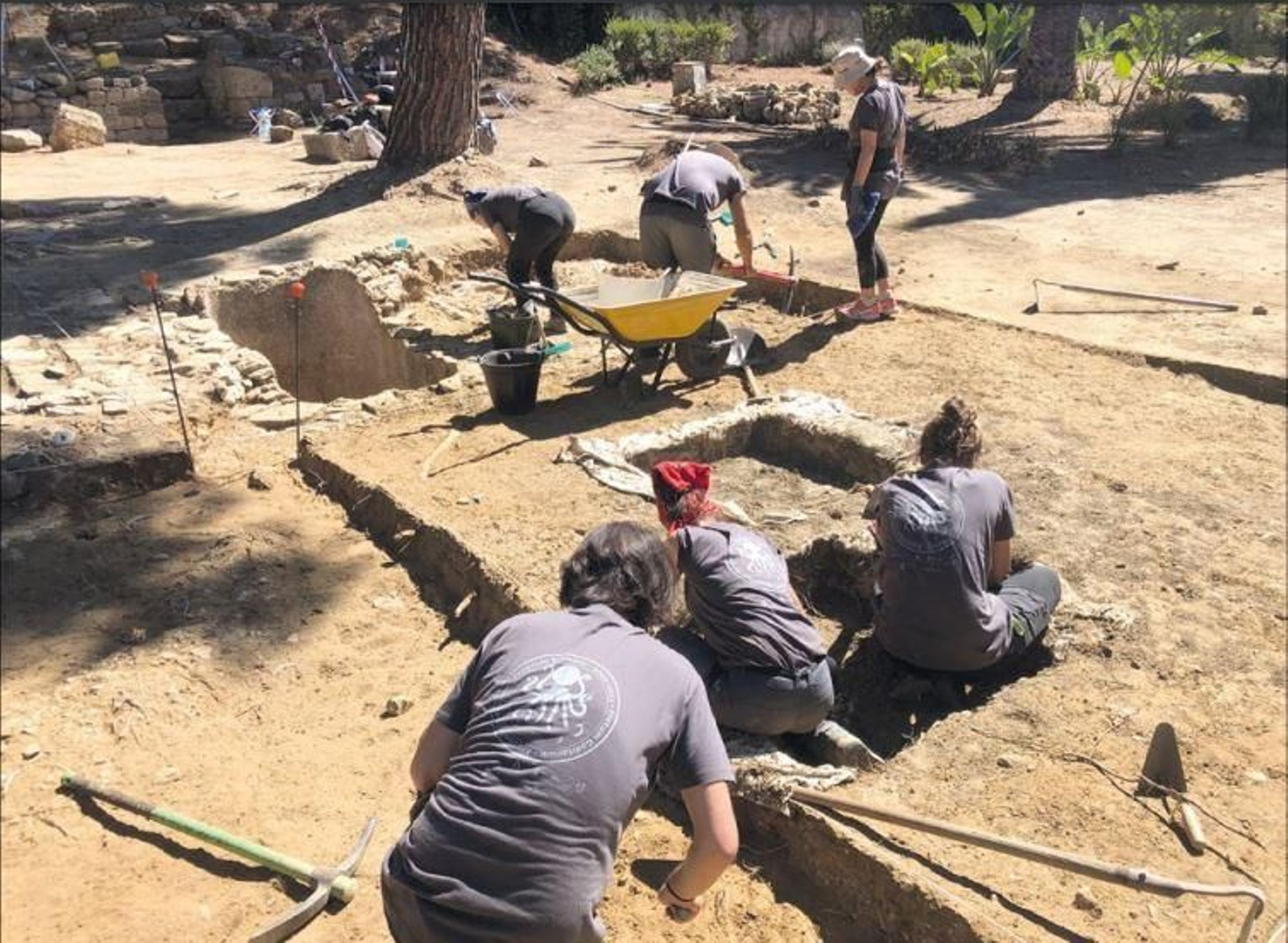 Vista general del proceso de excavación de los talleres salazoneros durante la campaña de 2022.