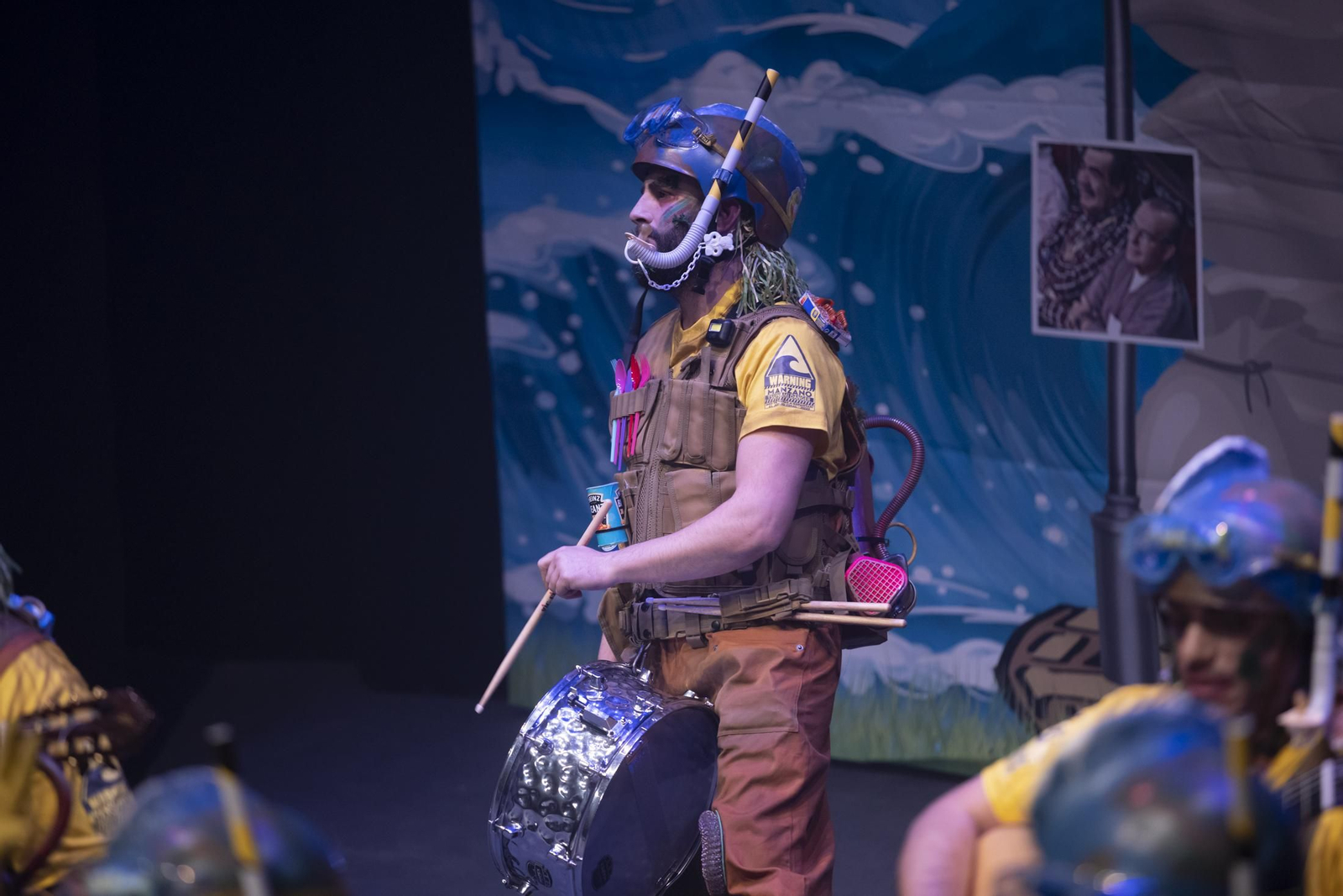 Imágenes de la actuación de la murga de Huelva "No te vayas a espantar. El juicio final" en el Carnaval Colombino