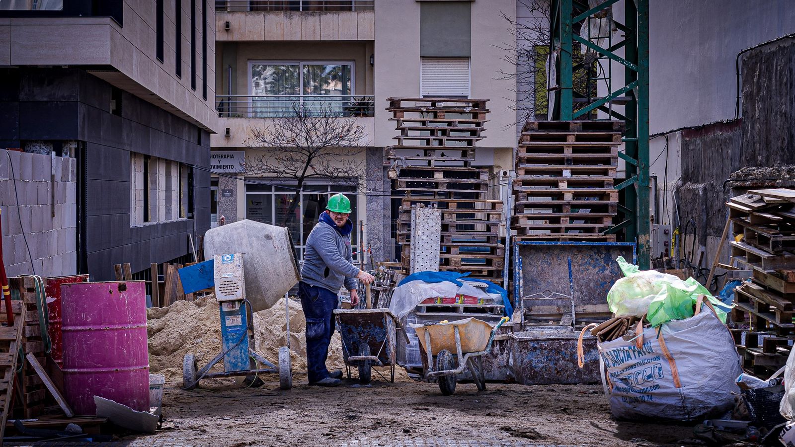 Nueva calle que une Huerta del Obispo con Miguel Martínez de Pinillos.