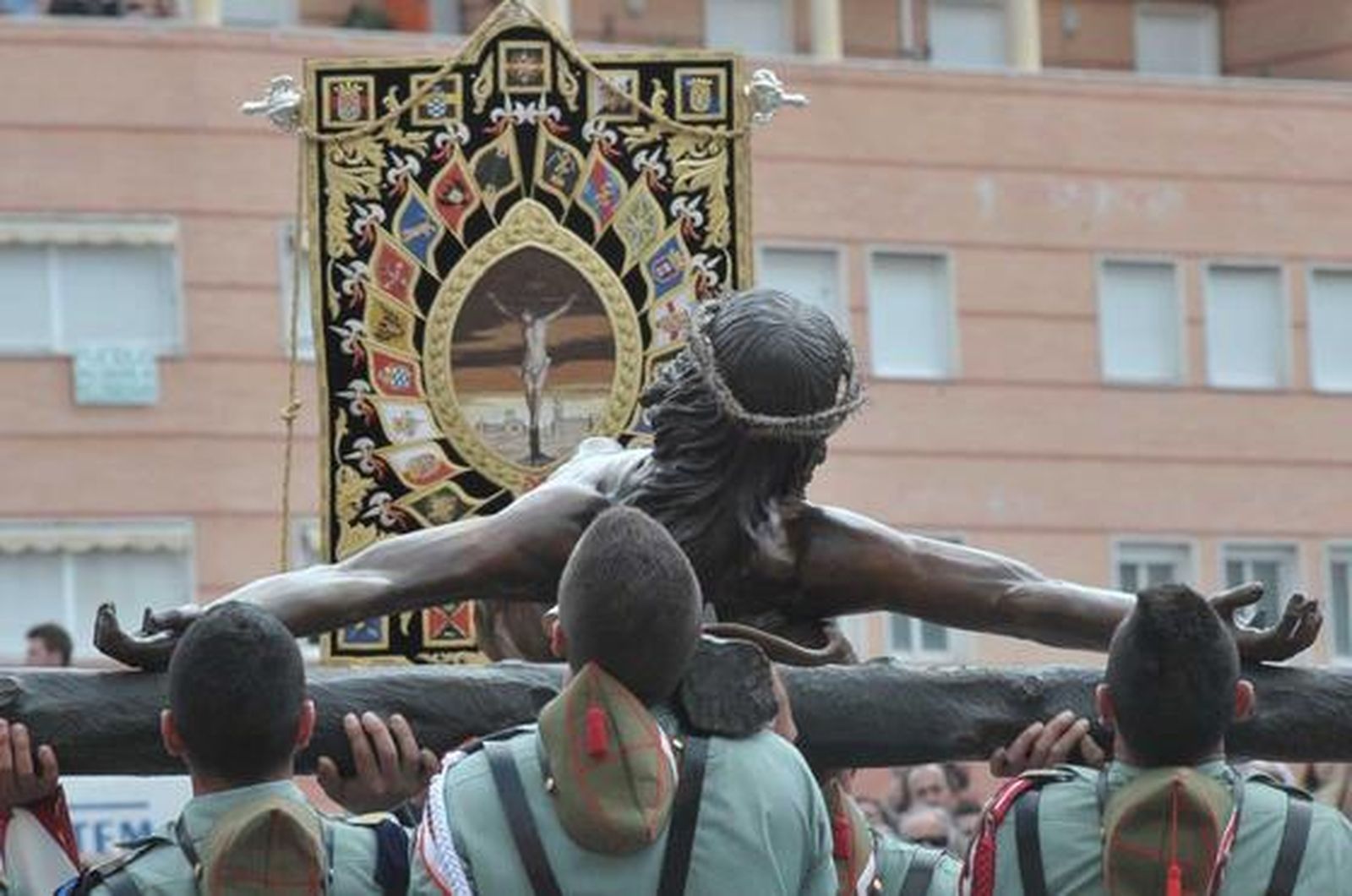 Las imágenes del trasladado del Cristo de la Buena Muerte

Foto: Mingote