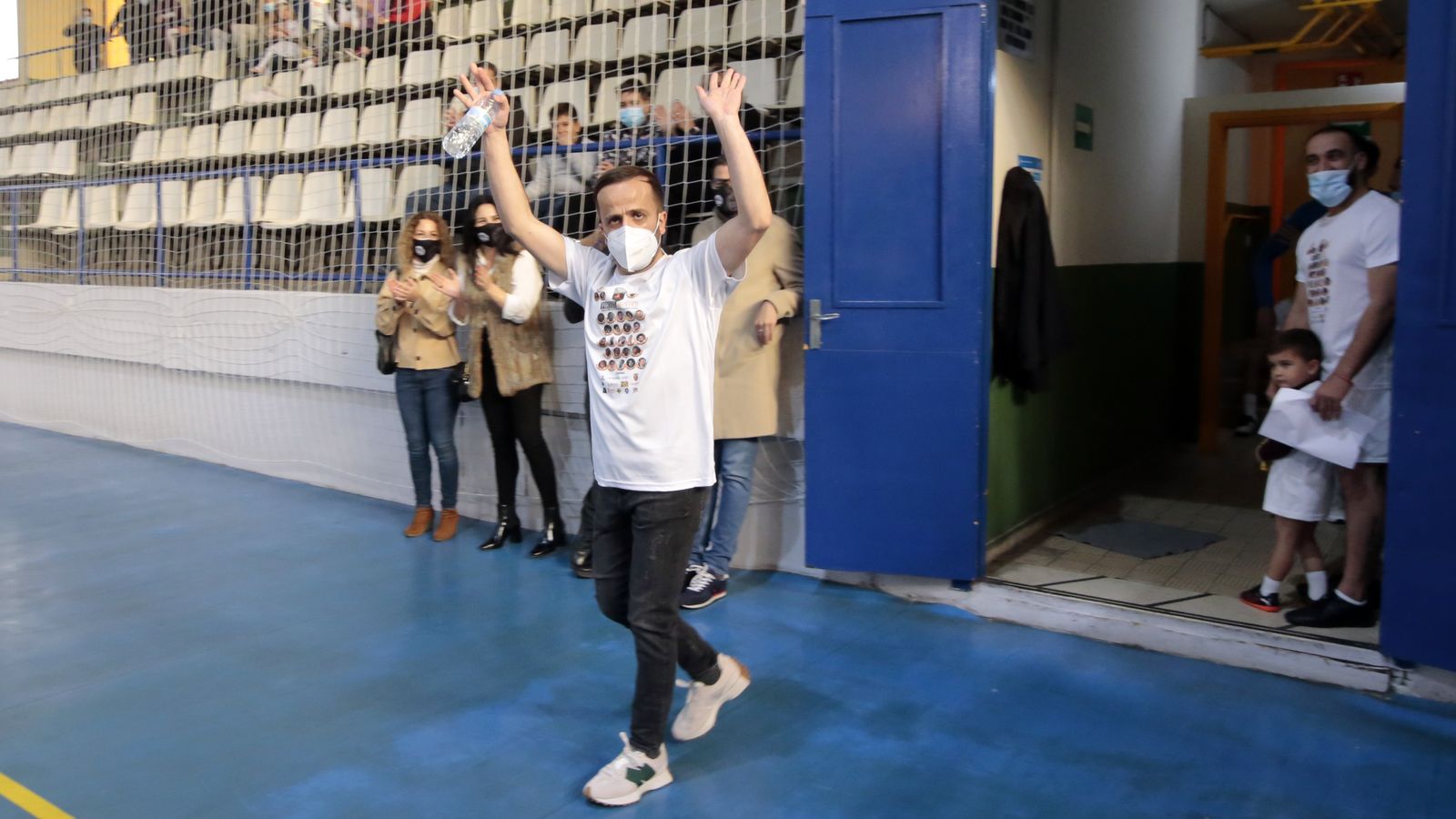 Partido benéfico para los niños damnificados por el volcán de La Palma