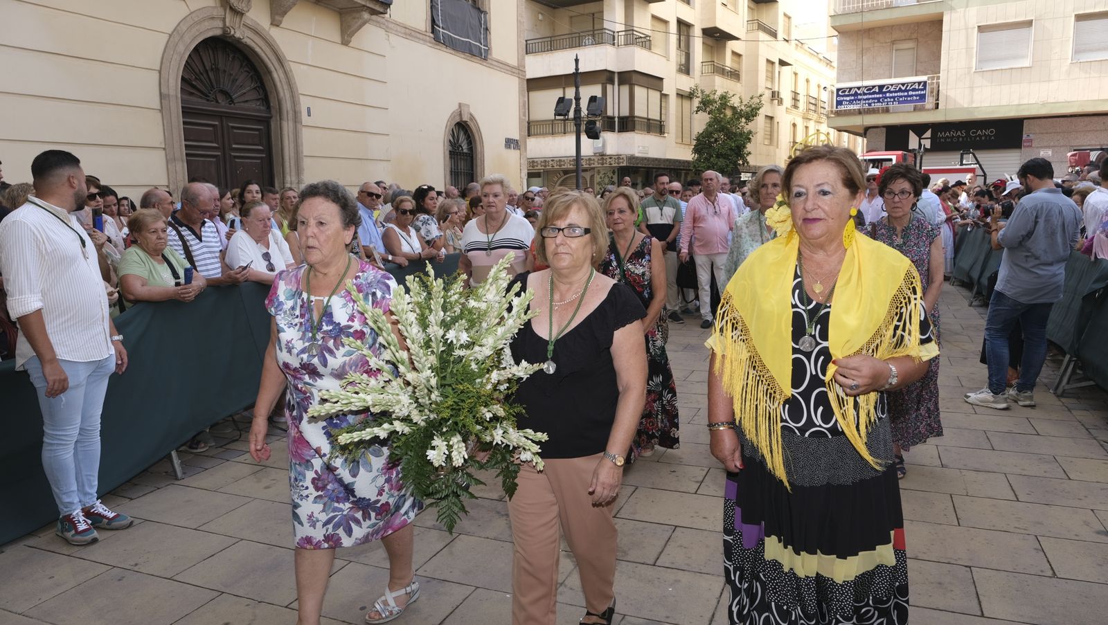 La ofrenda a la Virgen del Mar en imágenes