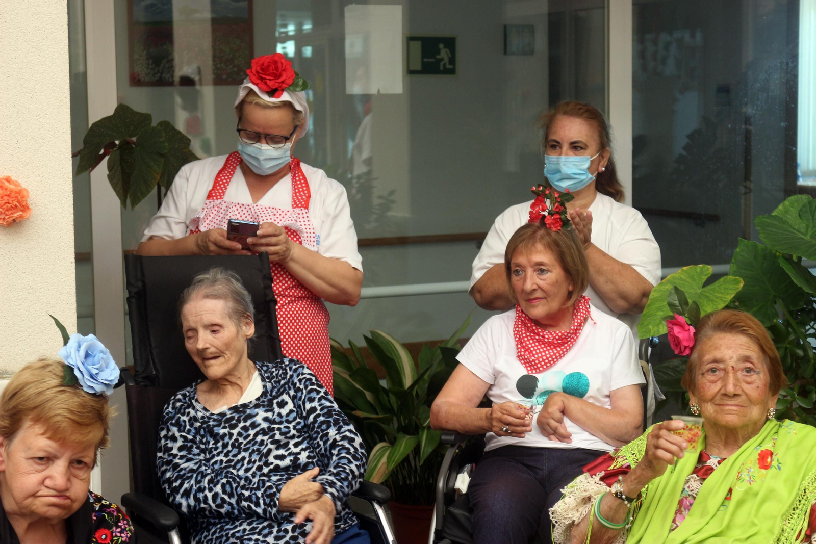 'Feria de Primavera' en la Residencia Vedruna de Puerto Real