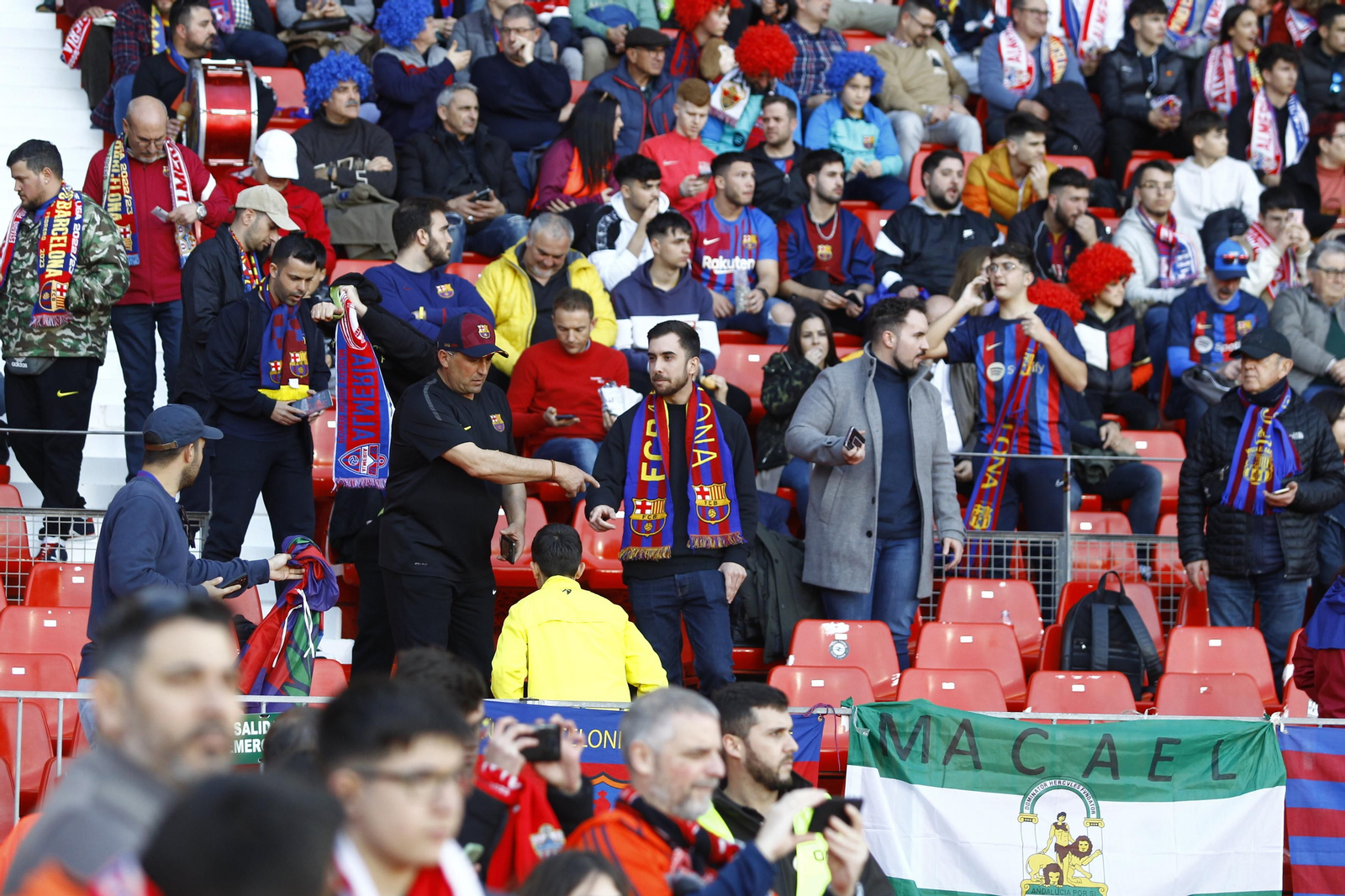 Imágenes de la victoria de la U.D. Almería ante el F.C. Barcelona