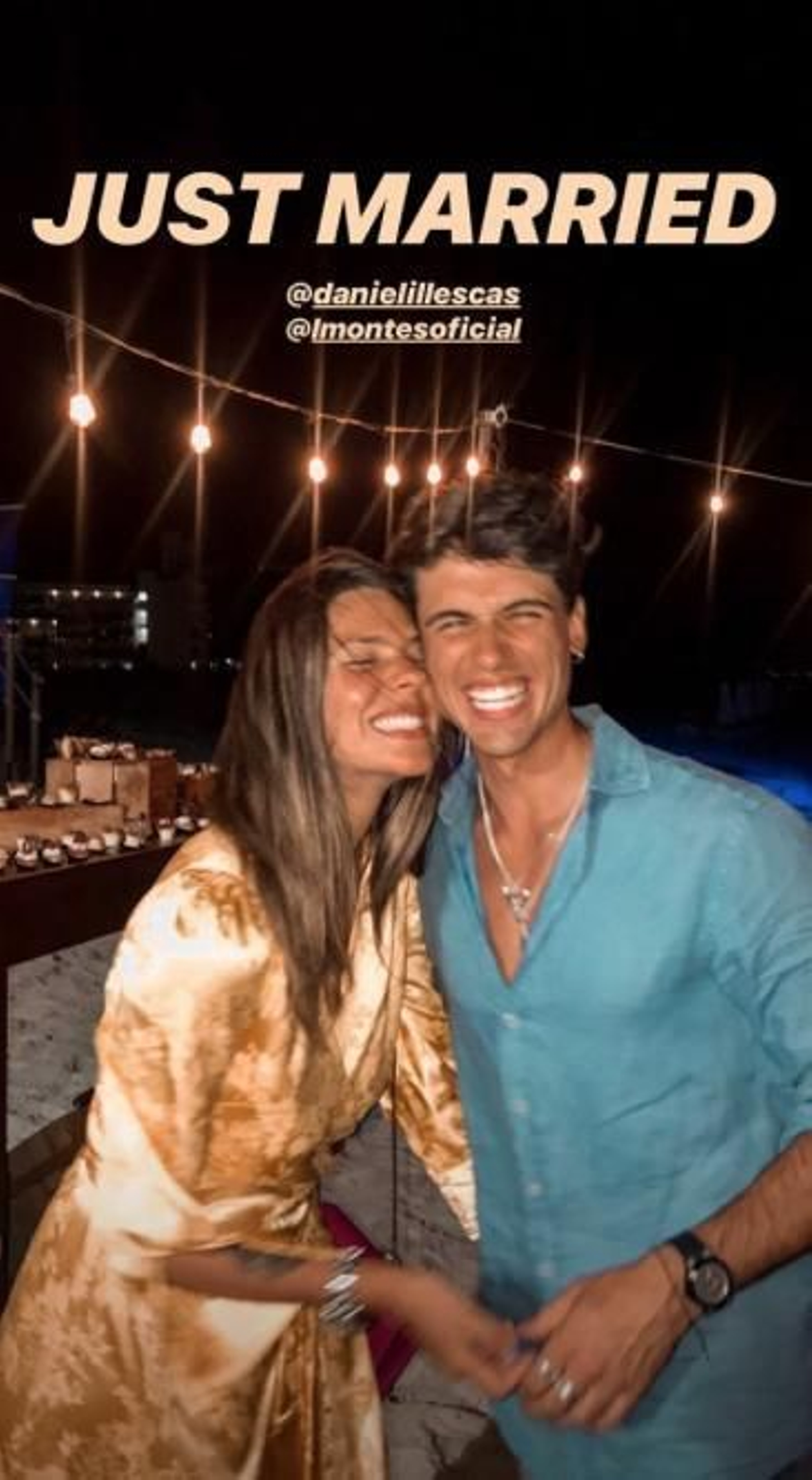 Foto de la pareja justo después de la boda difundida en redes.