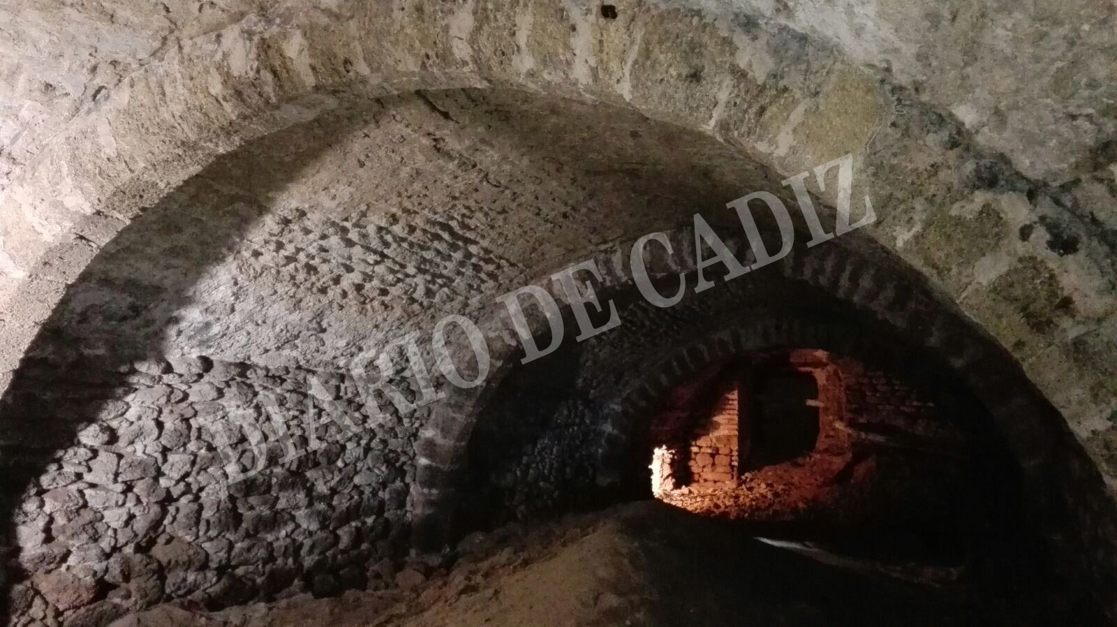 Cripta de la iglesia visigoda en el Monasterio de Regla