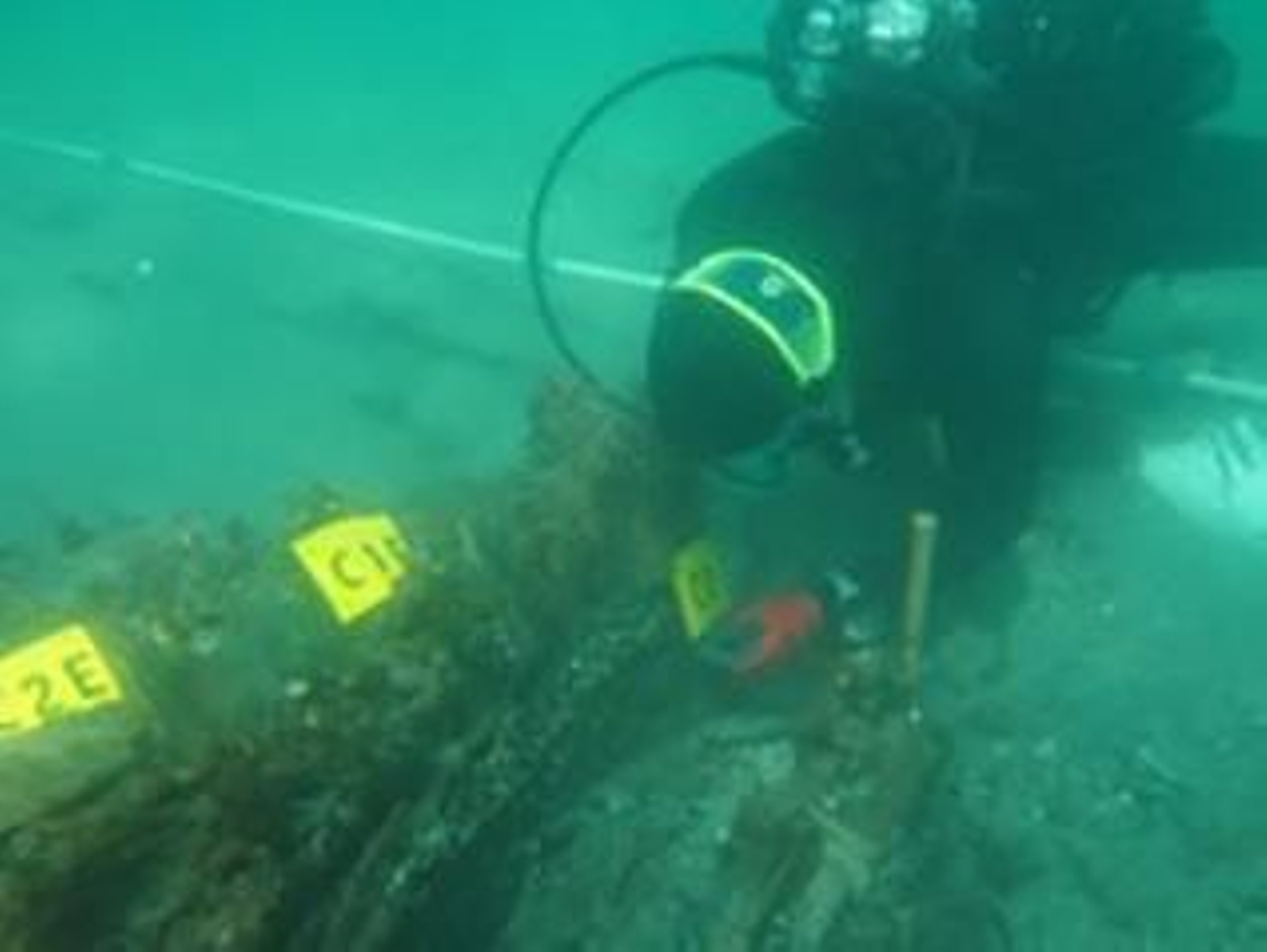 Investigación arqueológica submarina en la Bahía.