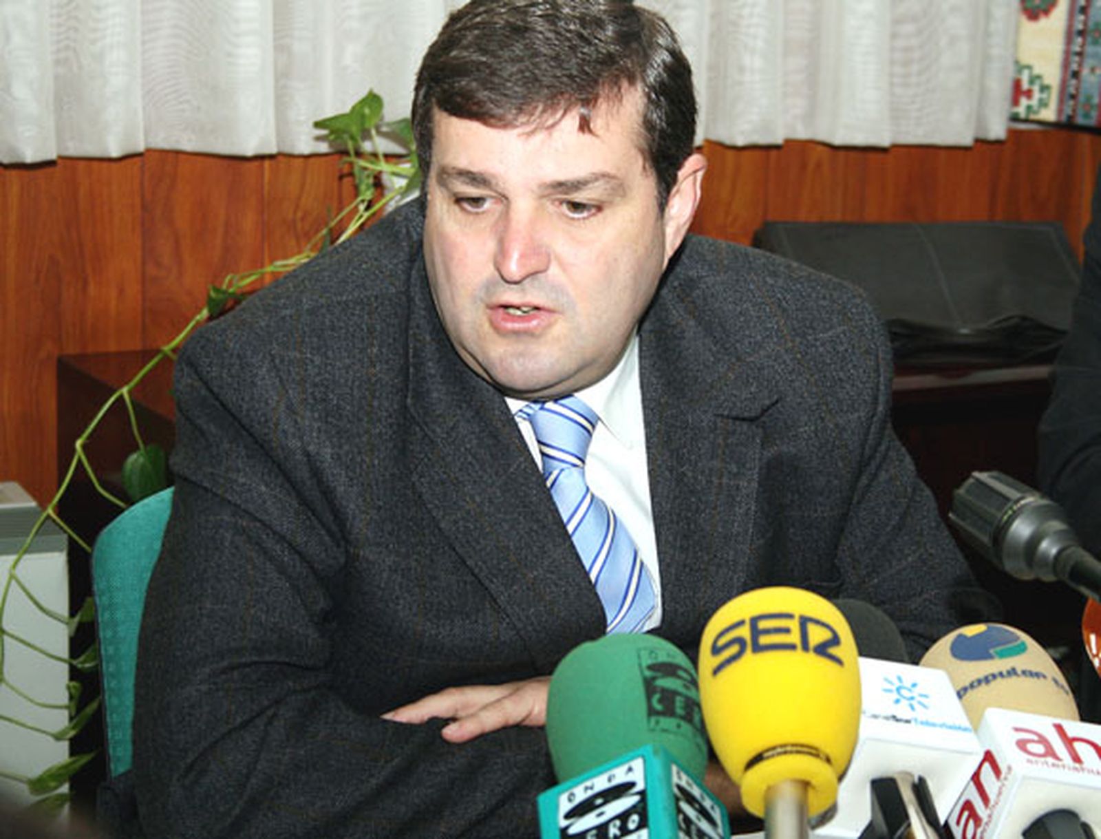 La Onubense ofertará 25 cursos de postgrado y 37 titulaciones el próximo curso