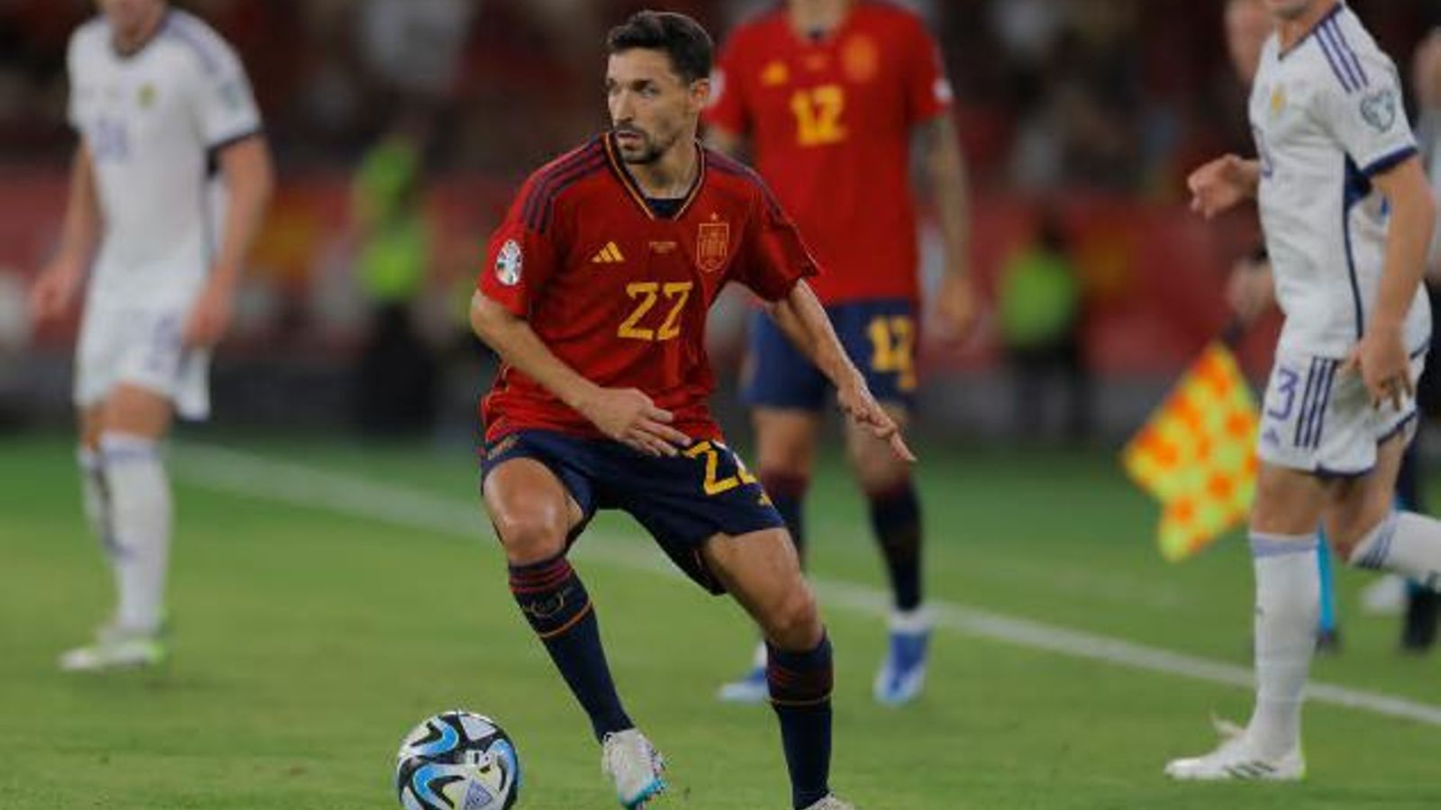 Jesús Navas, durante el partido de España en Sevilla.
